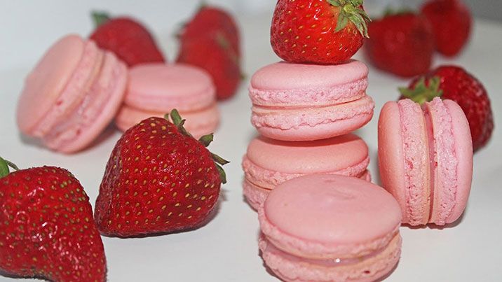 macarons dâu.jpg
